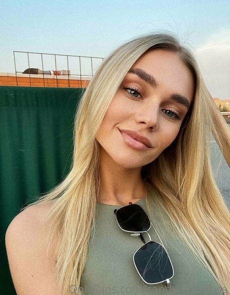 sandy mallrose onlyfans nude tits