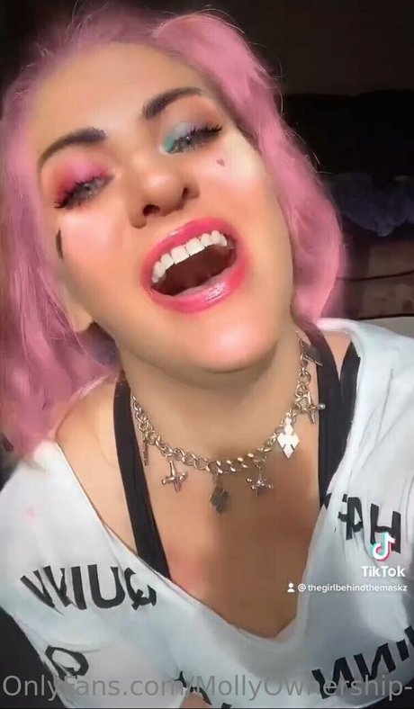 mollyperkoset onlyfans pics