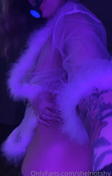 shelnotshy onlyfans nudes leaked