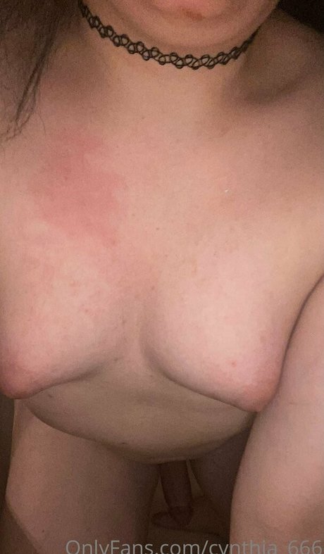 cynthia 666 onlyfans fotos