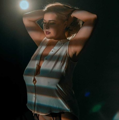 Goodnino onlyfans naked porn