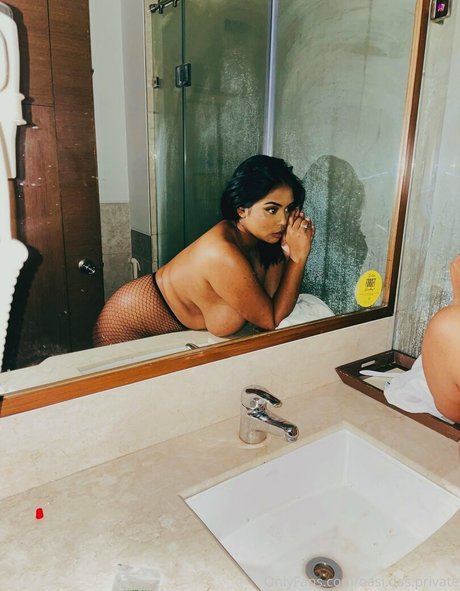 oasi das private onlyfans model