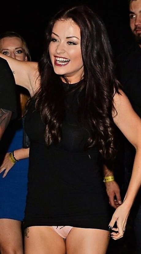 Jess Impiazzi onlyfans lesk