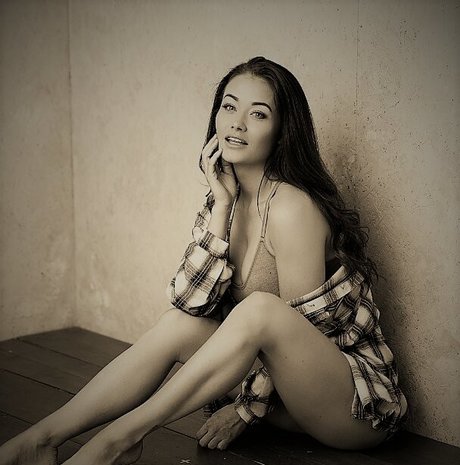 Jess Impiazzi onlyfans.