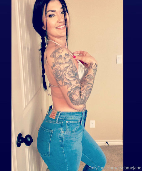 itsdamejane naked onlyfans