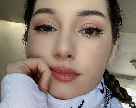 Mamiii111 onlyfans xxx