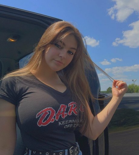 Sarah Lynne Marie onlyfans pics nude