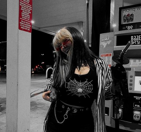 Sarah Lynne Marie onlyfans photos