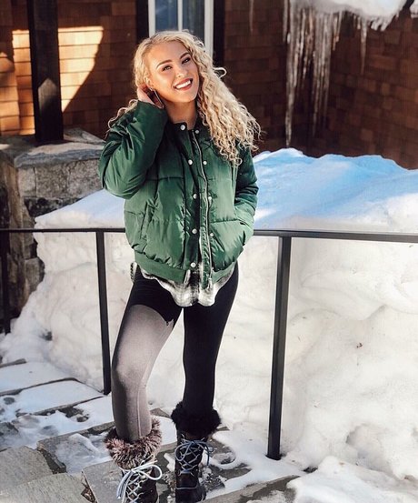 Caroline Wall onlyfans