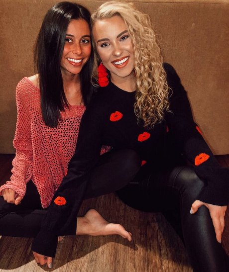 Caroline Wall nudes onlyfans leaked