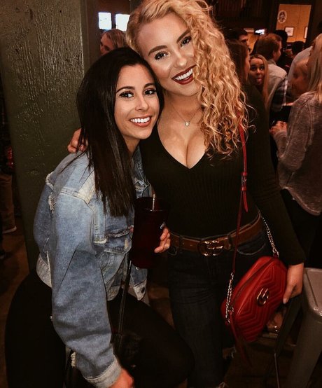 Caroline Wall fans only