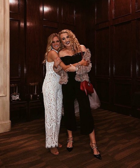 Caroline Wall free onlyfans