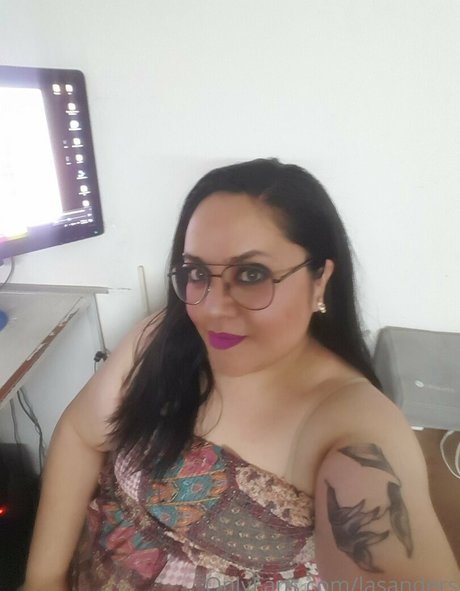 lasanders onlyfans strip tease