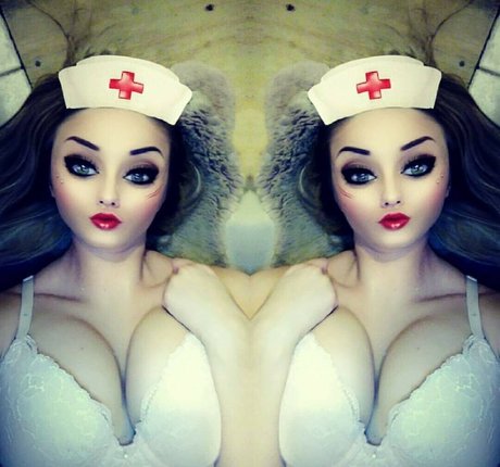 Daria Thibault onlyfans model