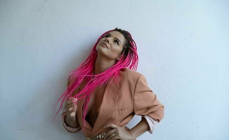 solo feet onlyfans free xxx portrait