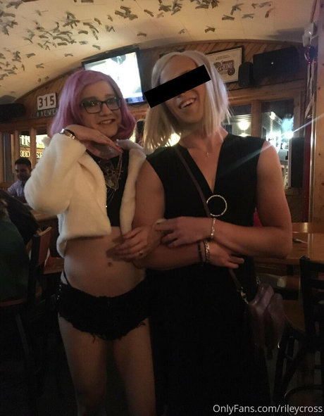 rileycross onlyfans pics