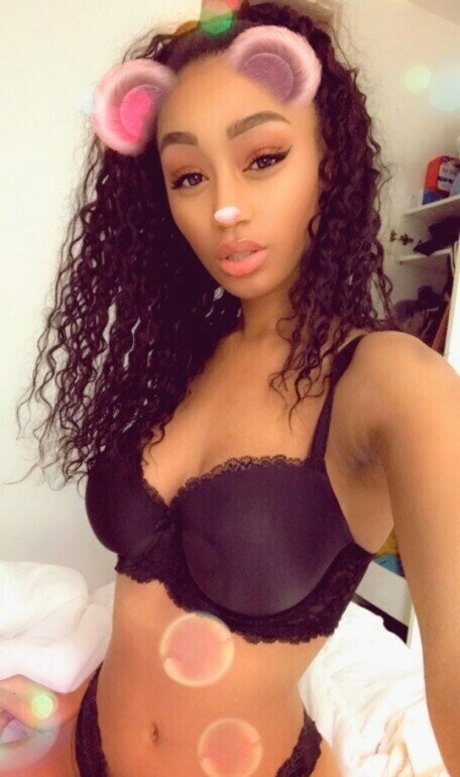 Nia Simone porn onlyfans