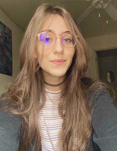 gaymergurl69 naked onlyfans