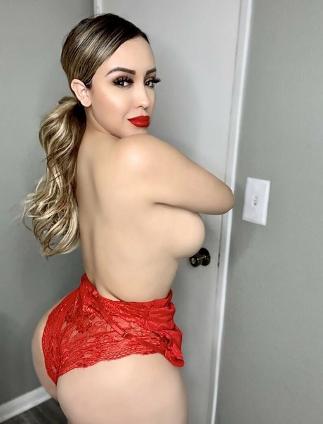 MsLupeRamos onlyfans nude leaked