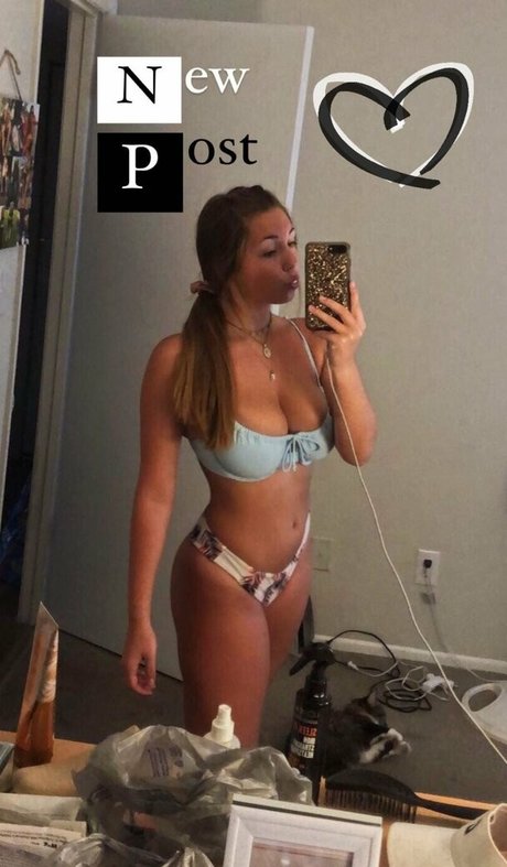 Makenna Adams onlyfans sex leak