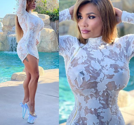 Connie Elizabeth onlyfans xxx