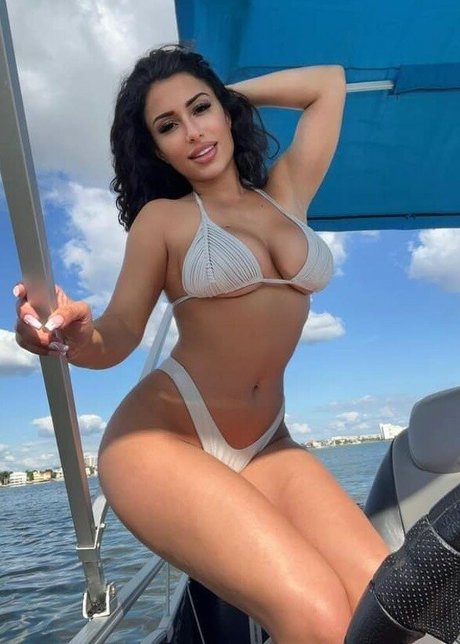 Connie Elizabeth onlyfans posts