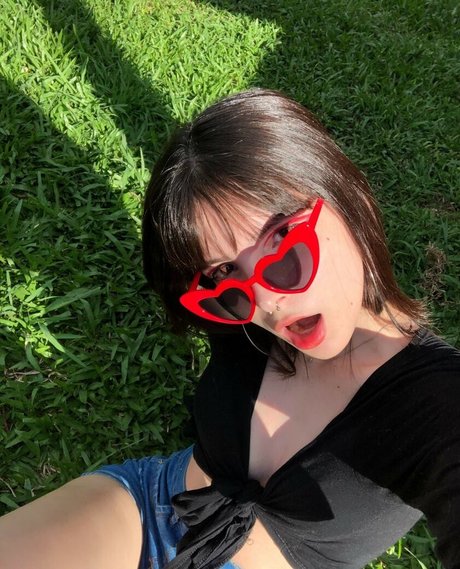 Victoria Ribeiro onlyfans nude pics