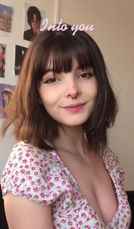 Victoria Ribeiro strip onlyfans