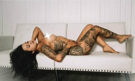 trevyscott onlyfans nude tits