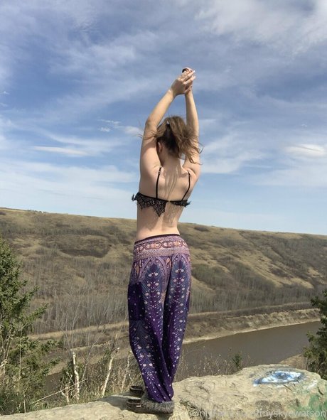 myskyewatson onlyfans nude photos