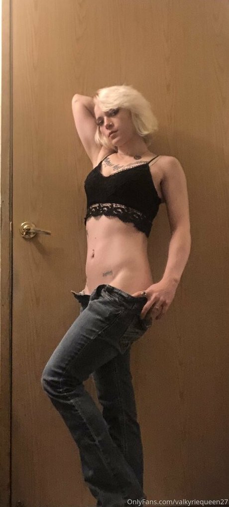 valkyriequeen27 onlyfans sex leaks