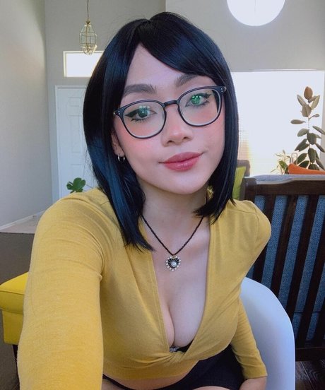 honeebelle onlyfans sexy