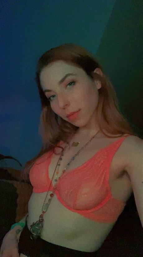 elizabethhoneyfree only fans