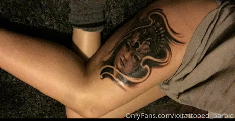 xxtattooed barbie onlyfans model