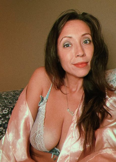 Justanothergirl89 onlyfans free