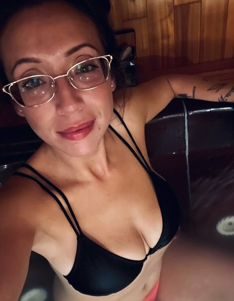 Justanothergirl89 onlyfans naked leak