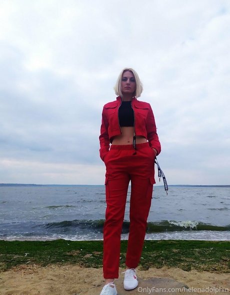 helenadolphin onlyfans nide