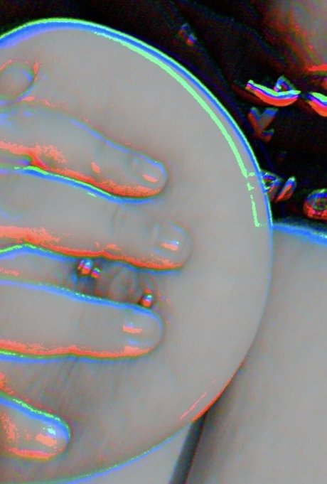 gothykiki naked onlyfans pics