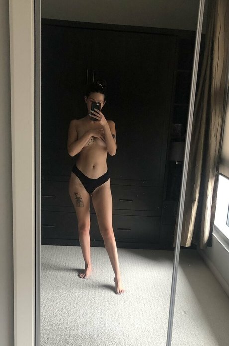 megariley onlyfans striptease