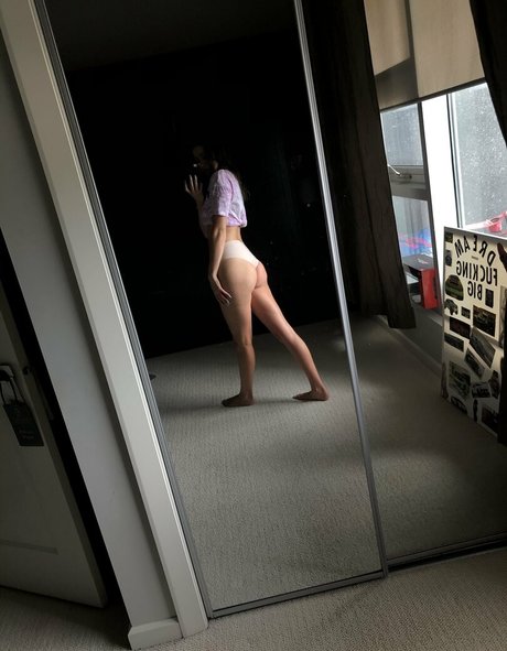 megariley onlyfans striptease