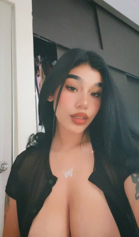 amywinos10 onlyfans leaked tits