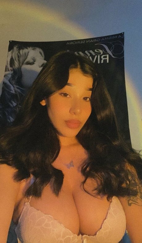 amywinos10 onlyfans model