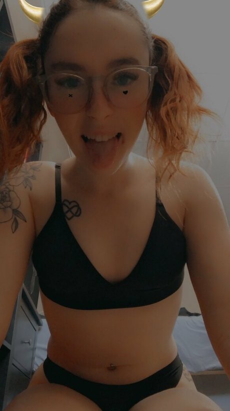 curvy blonde onlyfans art naked frame