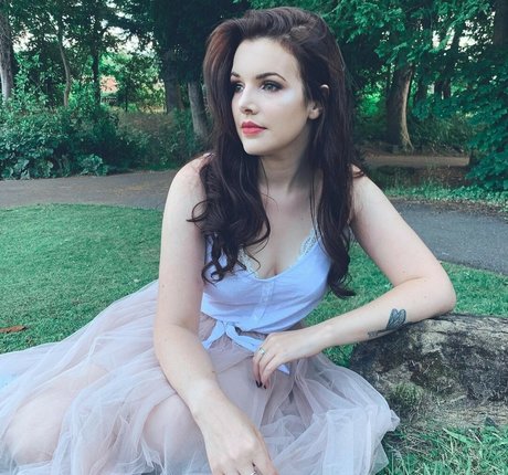 Cherry Wallis leaked onlyfans