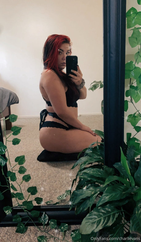 Charli Evans onlyfans sex leak