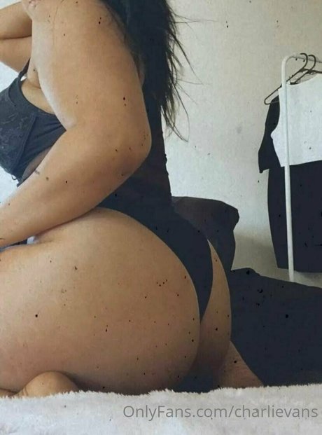 Charli Evans onlyfans leak porn