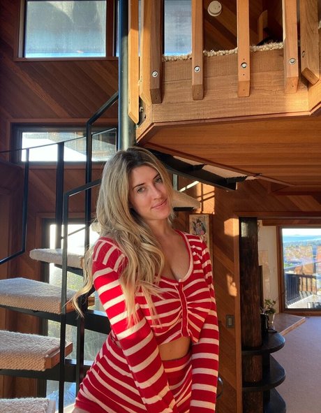 tall blonde onlyfans sexy candids