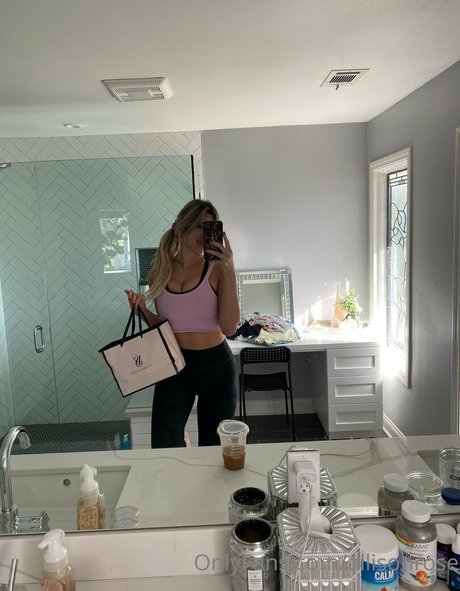 allisonrose onlyfans pic