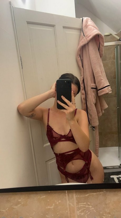 emmaedwards1 onlyfans nude pictures