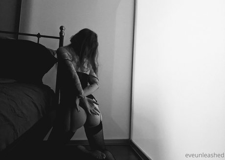 eveunleashed nude porn onlyfans
